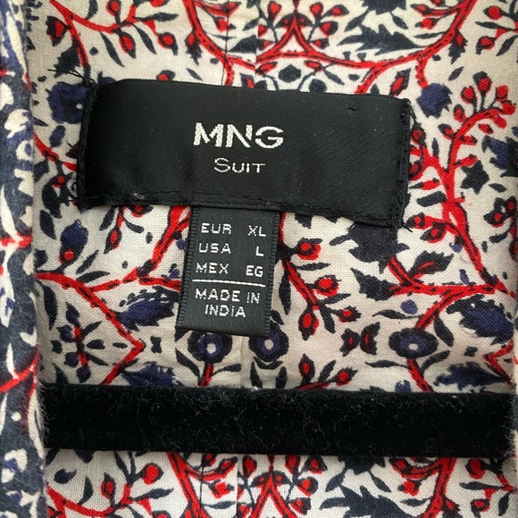 Patterned Blazer - Picture 2 of 2